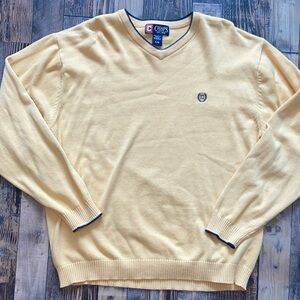 Chaps Ralph Lauren Men's V-Neck Sweater in Soft Yellow